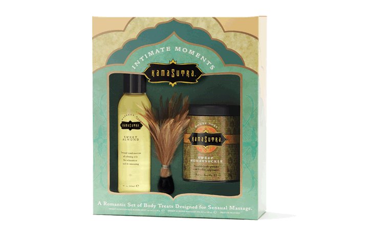 Intimate Moments by Kamasutra (Sweet Almond 100ml + Honey Dust 50gr + Feather)