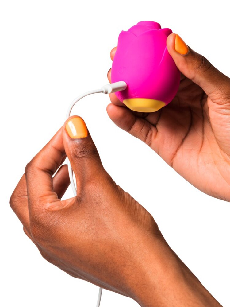 Rose Clitoral Stimulator Limited Edition Fall in Lust Romp